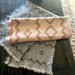 2 Wilfred Blanket Scarves